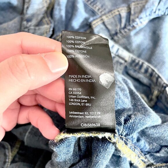 Anthropologie Pilcro Denim Shirred-Waist Ruffle-Neck Blouse Size S Blue - Picture 7 of 7